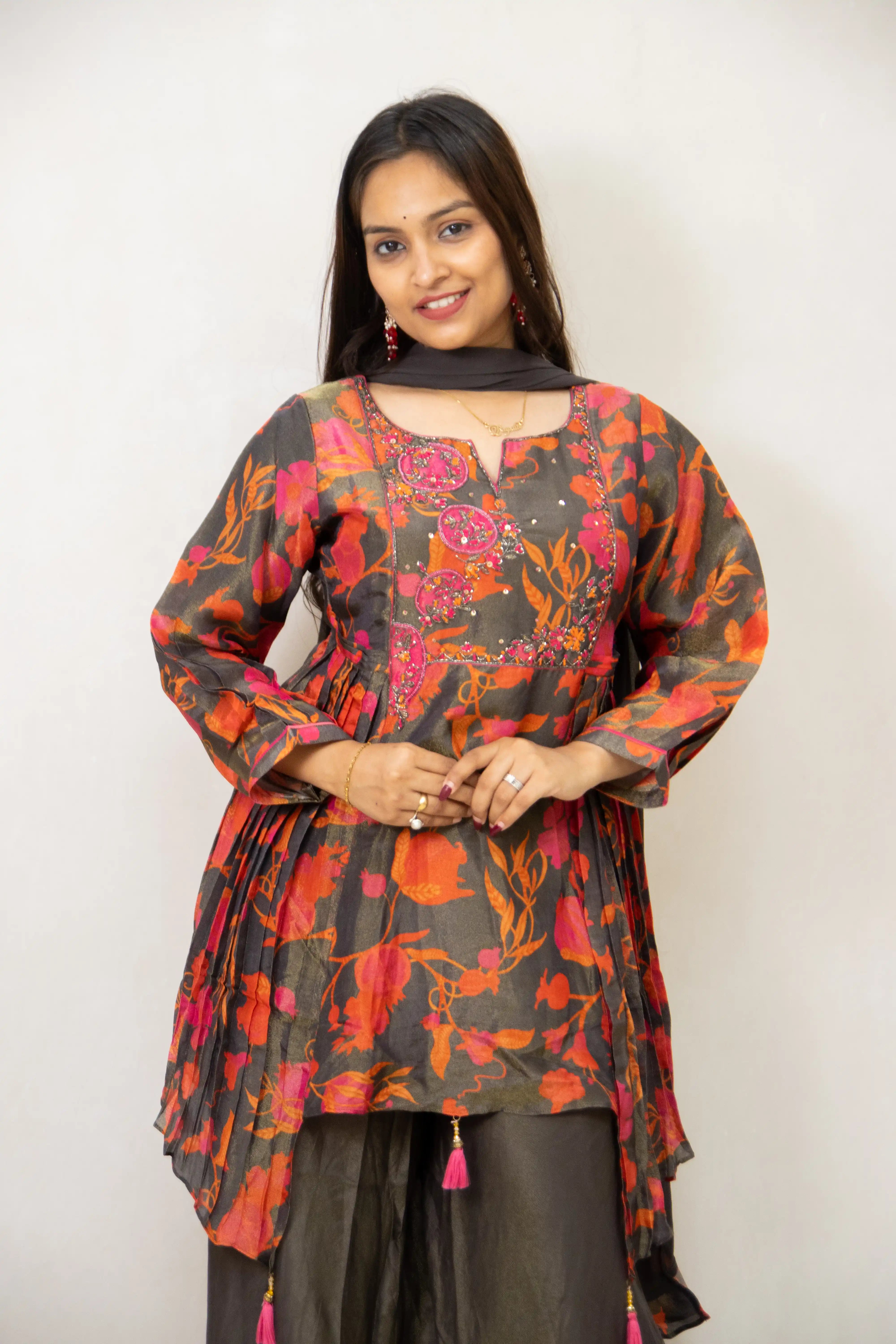 CharcoalGray Rutus_Floral_PlazzoSet