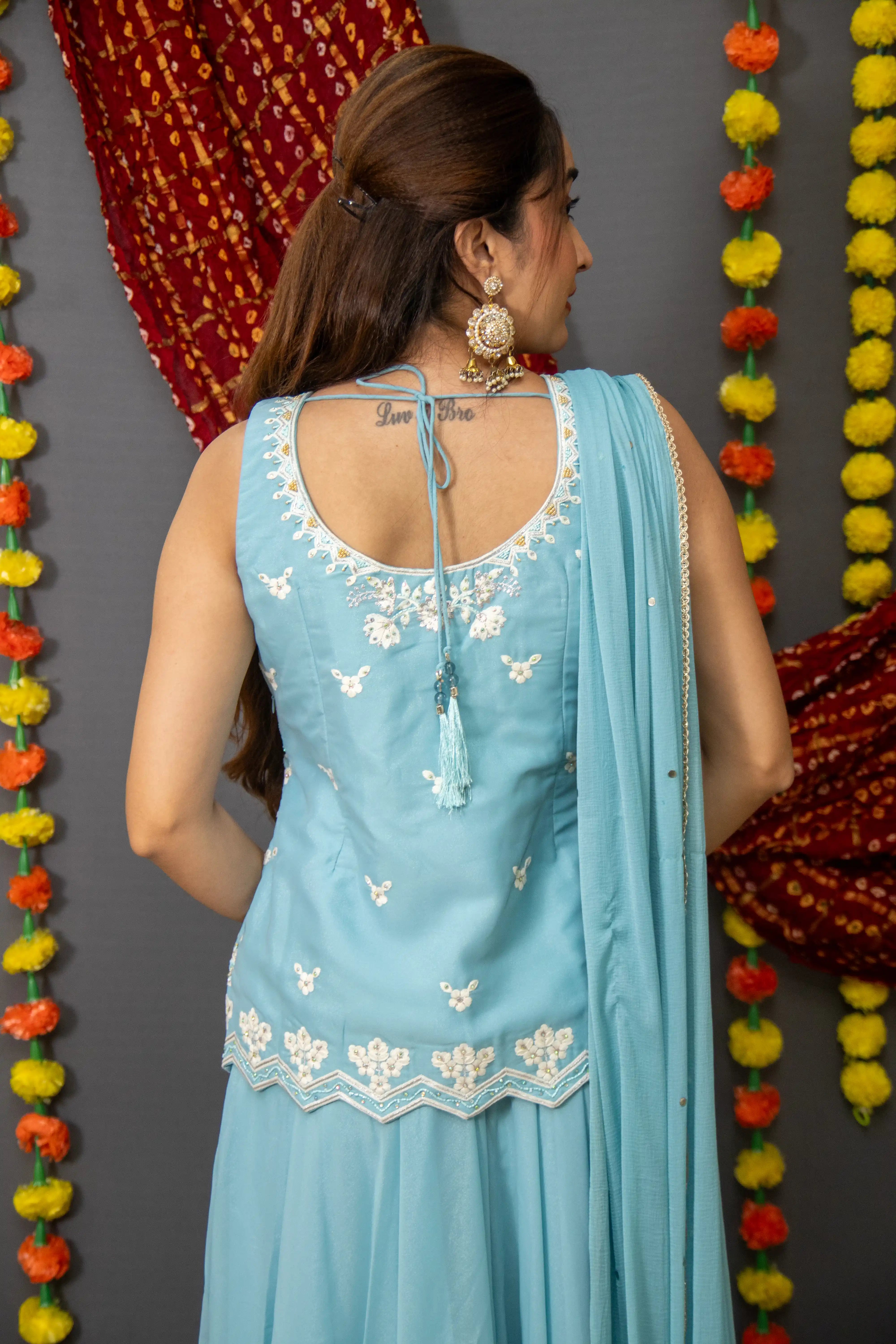 Elegant Blue Outfit for Women