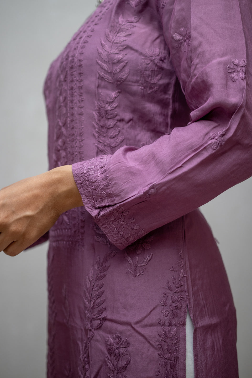 Lavender Lucknowi Kurta with Detailed Handwork Sleeves